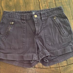gap navy jean shorts with front zipper pockets